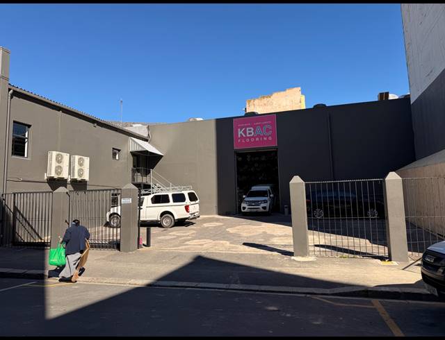 1,239M² WAREHOUSE TO LET IN CAPE TOWN CITY CENTRE